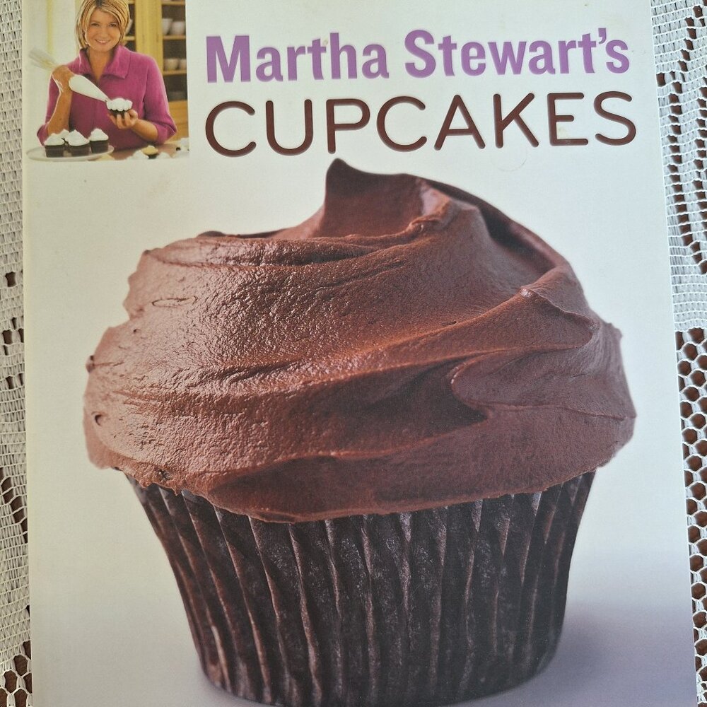 Martha Stewart Cupcakes Book